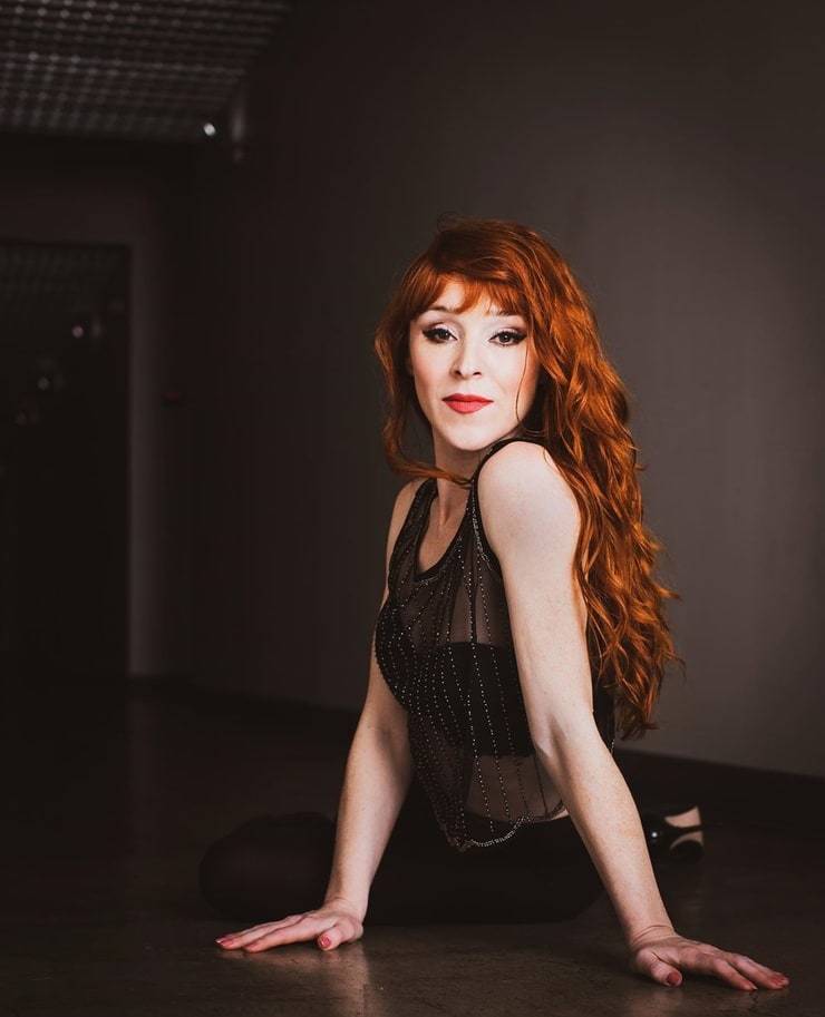 ruth connell